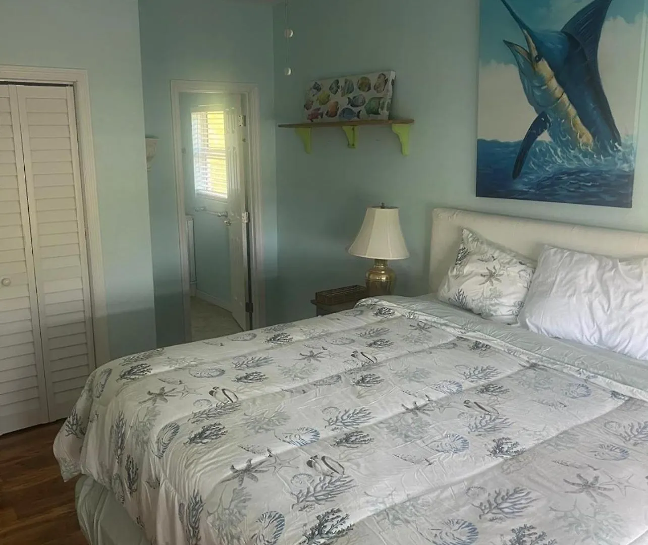 Scena'S Place Main House Alice Town  Holiday home